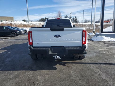 Used 2025 Ford F350 XL w/ FX4 Off-Road Package image 5
