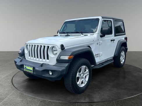 Used 2018 Jeep Wrangler Sport AWD/4WD image 4