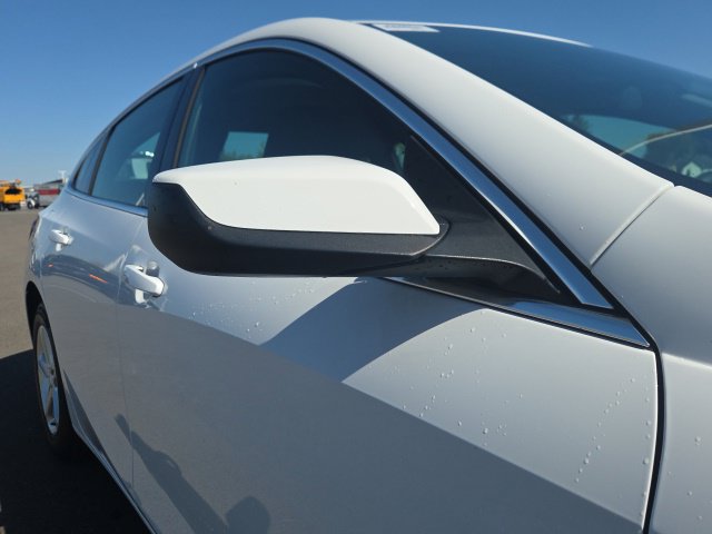 Used 2023 Chevrolet Malibu LS w/ Driver Confidence Package FWD image 5