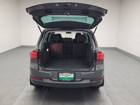 Used 2014 Volkswagen Tiguan SE image 29