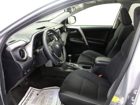 Used 2017 Toyota RAV4 XLE w/ Protection Package image 18