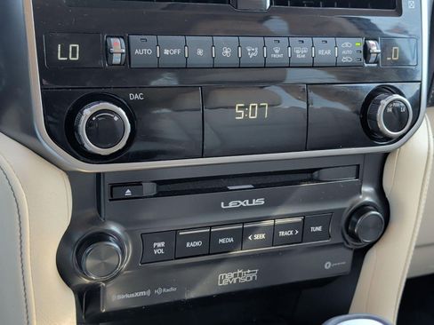 Certified 2023 Lexus GX 460 Premium w/ Premium Plus Package AWD/4WD image 20