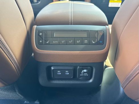 New 2026 Nissan Pathfinder Platinum w/ Cargo Package FWD image 34
