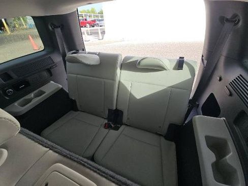 Used 2025 Hyundai Santa Fe SEL FWD image 16