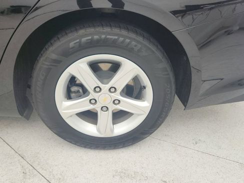 Certified 2022 Chevrolet Malibu LS FWD image 25