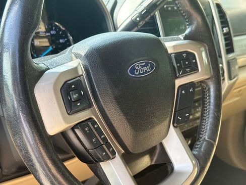Used 2019 Ford F250 Lariat w/ Lariat Ultimate Package AWD/4WD image 24