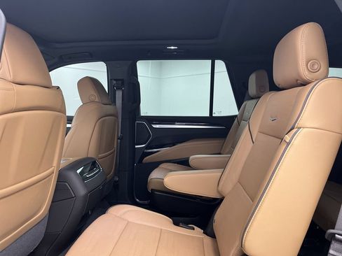 Used 2025 Cadillac Escalade Premium Luxury RWD image 14