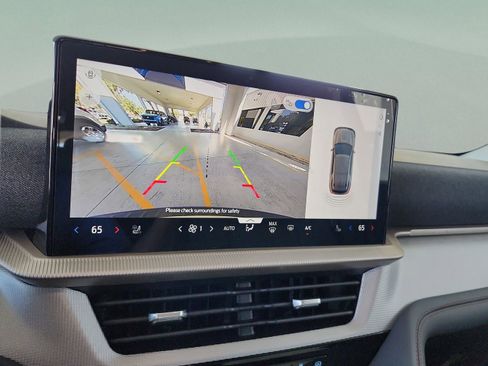 New 2026 Ford Explorer Active w/ Active Comfort Package image 28