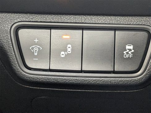 Used 2023 Kia Forte LXS w/ LXS Technology Package image 22