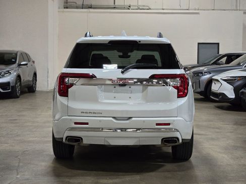 Used 2021 GMC Acadia Denali w/ Denali Technology Package image 9