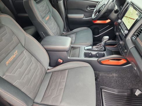 Used 2022 Nissan Frontier Pro-X RWD image 13