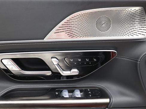 Used 2023 Mercedes-Benz SL 43 AMG w/ Driver Assistance Package image 10