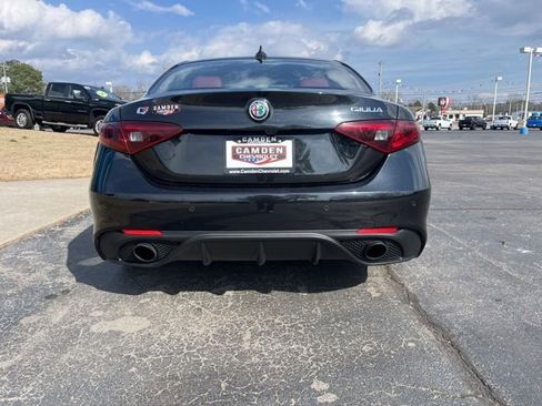 Used 2023 Alfa Romeo Giulia Veloce image 6