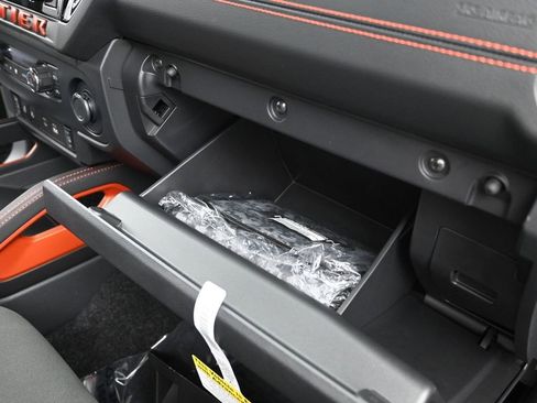 New 2026 Nissan Frontier PRO-4X w/ Tow Package image 36