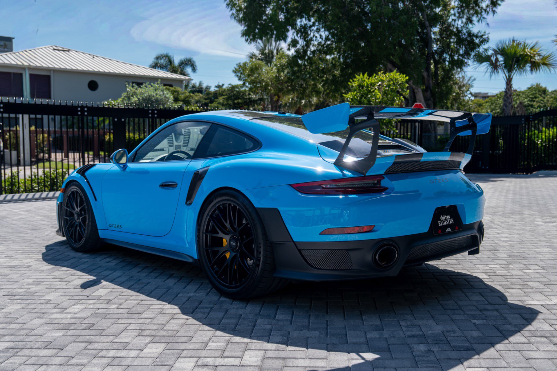 Used 2018 Porsche 911 GT2 RS w/ Weissach Package RWD image 6