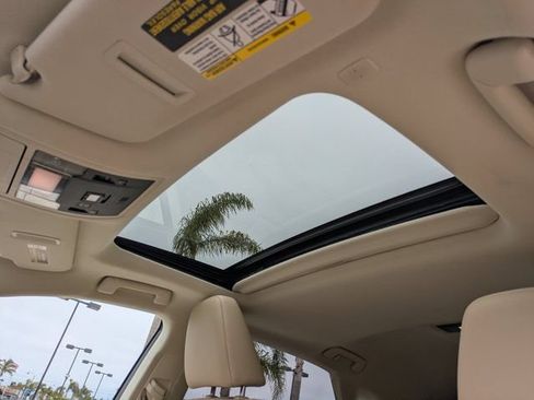 Used 2020 Lexus RX 450h AWD w/ Premium Package image 28
