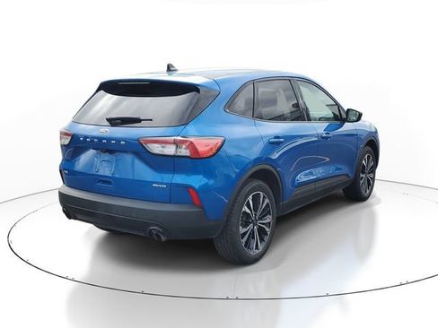 Certified 2021 Ford Escape SE w/ SE Sport Appearance Package AWD/4WD image 3