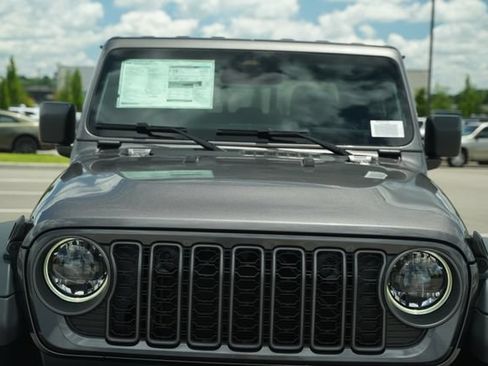 New 2026 Jeep Gladiator Sport w/ Dual Top Group AWD/4WD image 41
