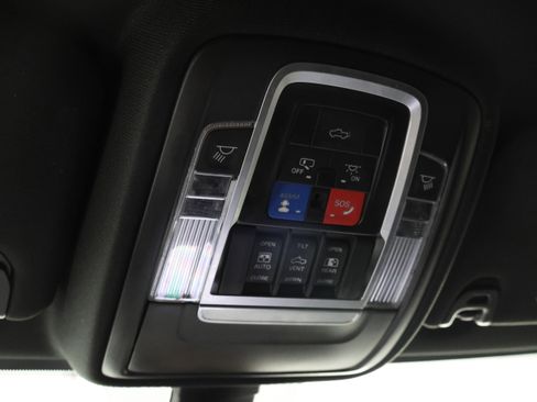 Used 2022 RAM 3500 Laramie image 61