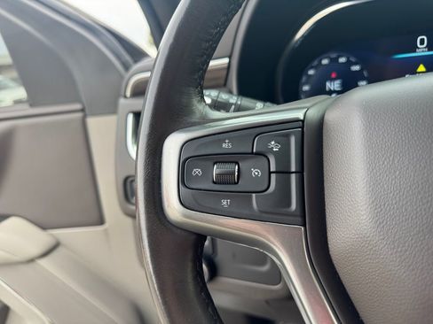 Used 2022 Chevrolet Suburban LT image 22