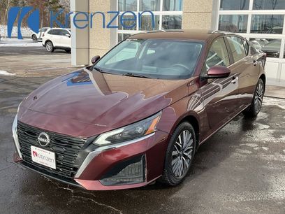 Used 2023 Nissan Altima 2.5 SV