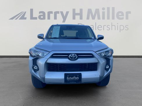 Used 2021 Toyota 4Runner SR5 RWD image 8