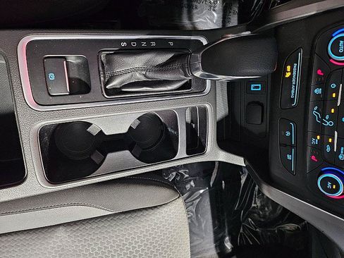 Used 2018 Ford Escape SE AWD/4WD image 17