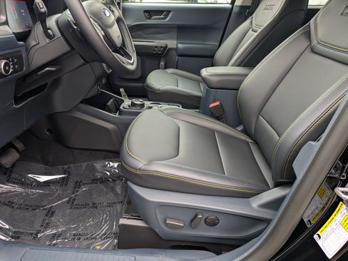 New 2026 Ford Maverick Lobo image 11