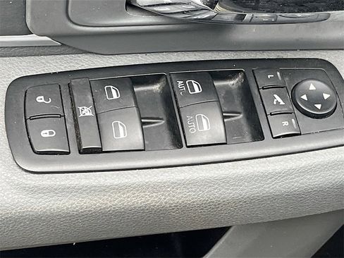 Used 2015 RAM 1500 Lone Star image 17