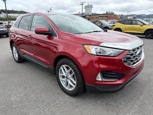 Used 2022 Ford Edge SEL w/ Convenience Package AWD/4WD image 3