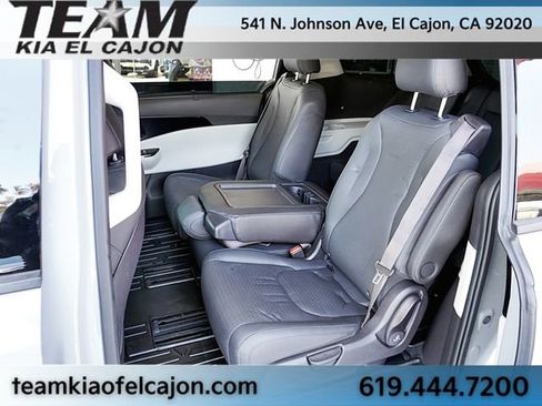 Used 2024 Kia Carnival SX Prestige FWD image 18
