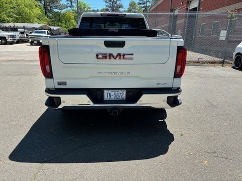 Used 2024 GMC Sierra 1500 SLT w/ SLT Premium Package AWD/4WD image 3