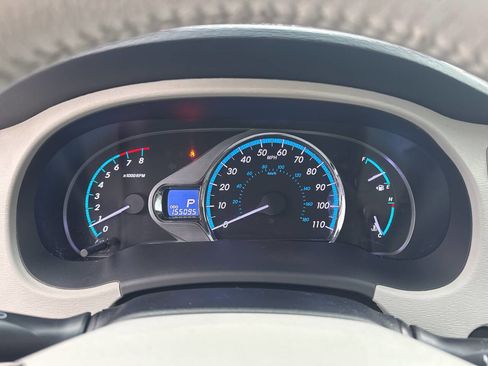 Used 2012 Toyota Sienna XLE image 10