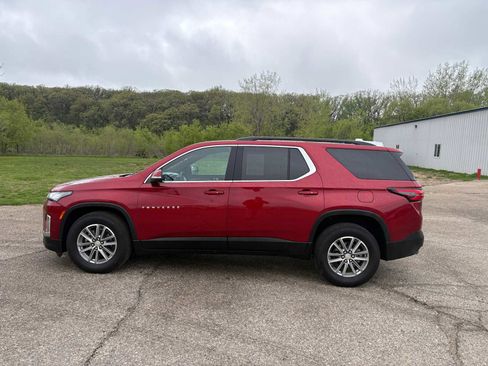 Used 2023 Chevrolet Traverse LT AWD/4WD image 6