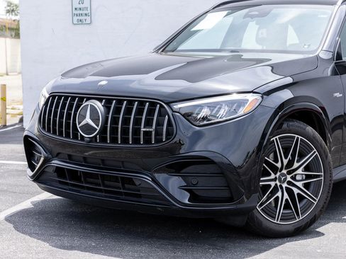 Used 2025 Mercedes-Benz GLC 43 AMG 4MATIC image 14