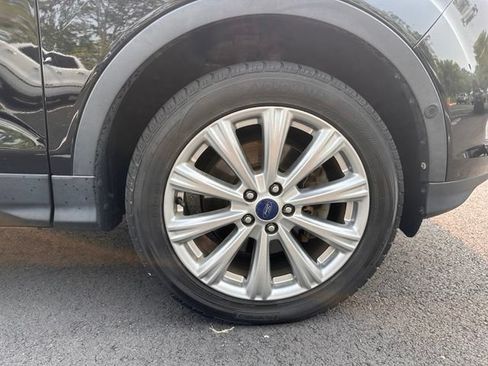 Used 2017 Ford Escape Titanium w/ Equipment Group 301A AWD/4WD image 14