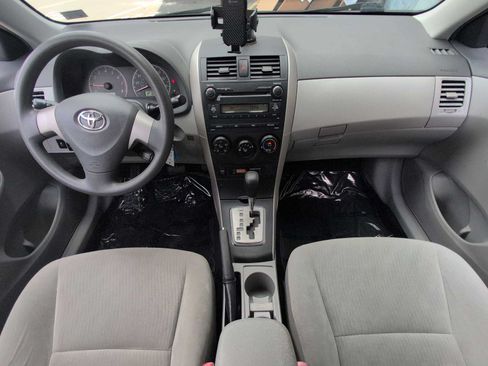 Used 2010 Toyota Corolla LE FWD image 15