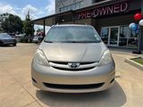 Used 2010 Toyota Sienna image 3