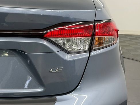 Used 2026 Toyota Corolla LE FWD image 14