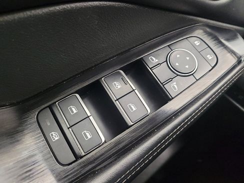 Used 2023 Nissan Rogue SL AWD/4WD image 27