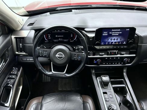 Used 2022 Nissan Pathfinder Platinum w/ Lighting Package (N93) image 14