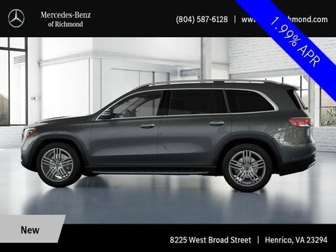 Used 2026 Mercedes-Benz GLS 450 4MATIC image 33