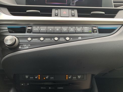 Used 2021 Lexus ES 250 w/ Premium Package image 29