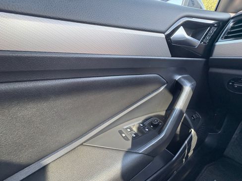 Used 2019 Volkswagen Jetta R-Line FWD image 13
