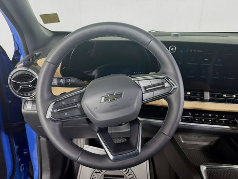 Used 2026 Chevrolet Equinox ACTIV w/ LPO, Floor Liner Package AWD/4WD image 13
