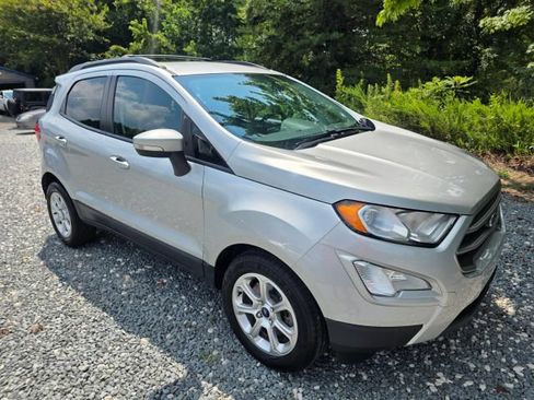 Used 2021 Ford EcoSport SE w/ SE Convenience Package FWD image 3