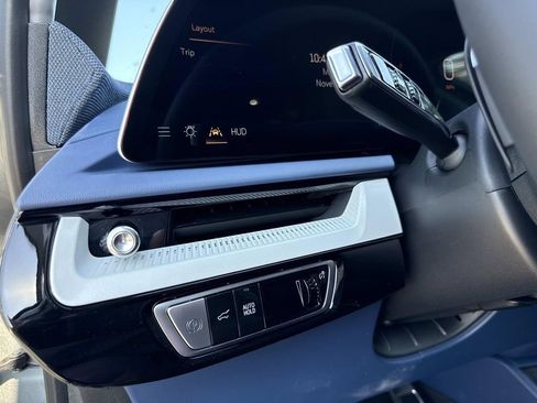 New 2026 Cadillac Optiq Luxury 2 image 30