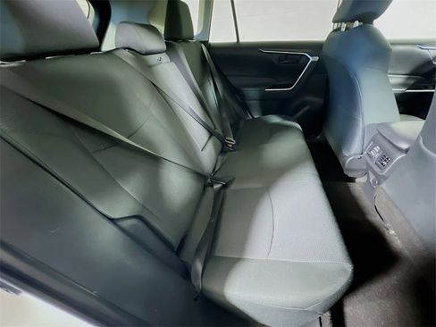 Certified 2024 Toyota RAV4 LE image 21