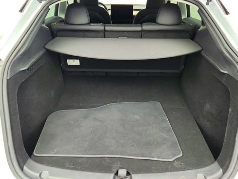 Used 2023 Tesla Model Y Long Range image 27