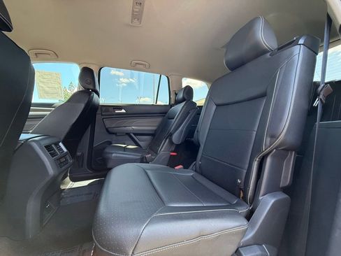 Used 2023 Volkswagen Atlas SE w/ Black Wheel Package FWD image 36
